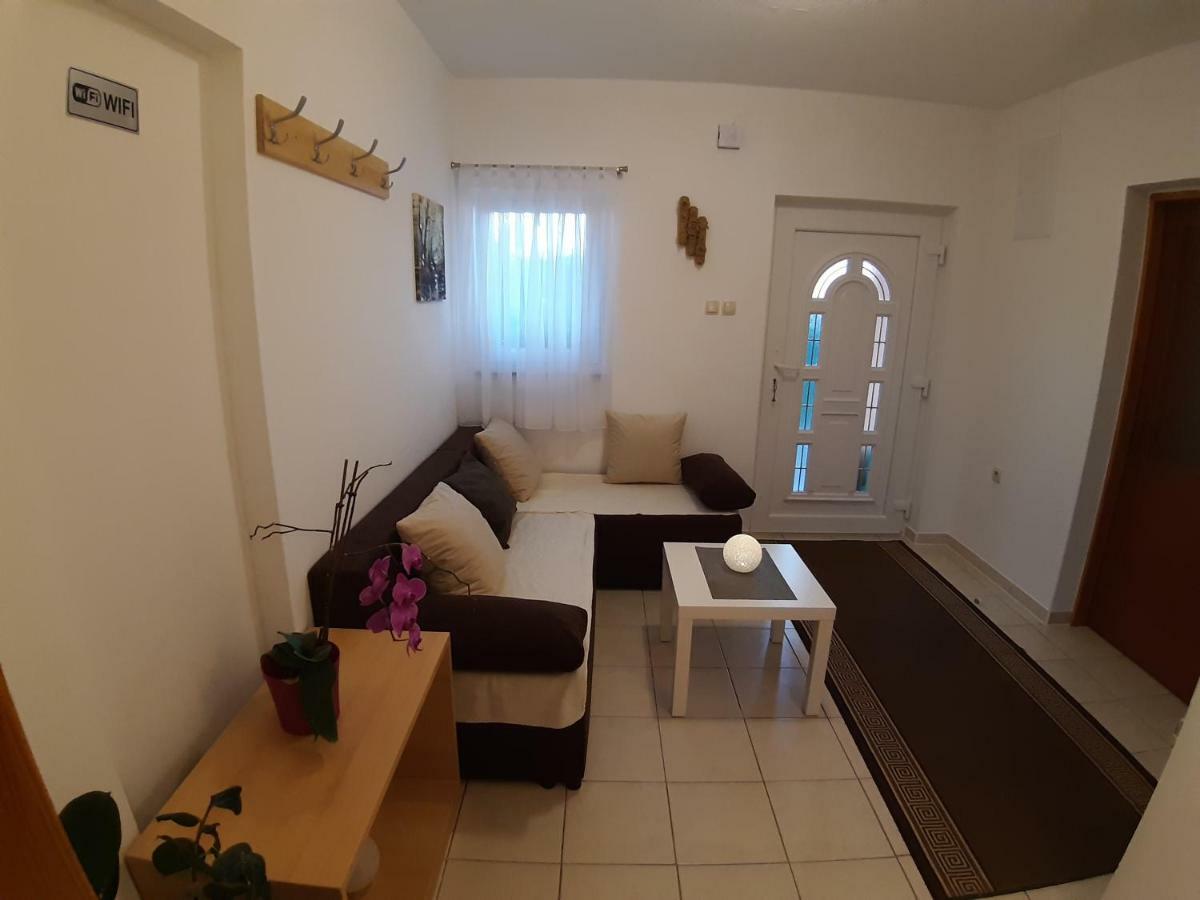 House Jelena&Marija Apartment Раковица Екстериор снимка
